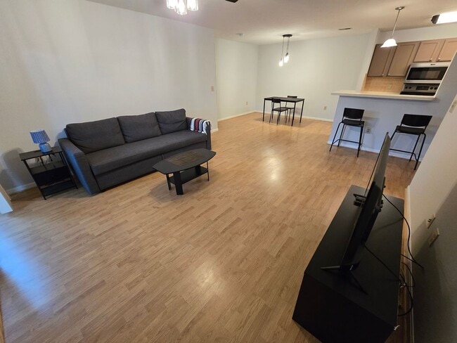 Building Photo - *Move In Special* 2 Bedroom Condo in Loveland