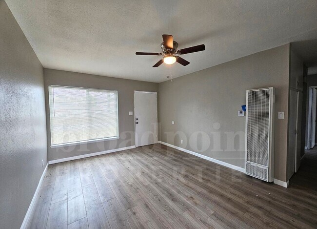 Building Photo - 1023 Capistrano Dr