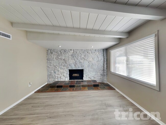 Foto del edificio - 1204 Betts St NE