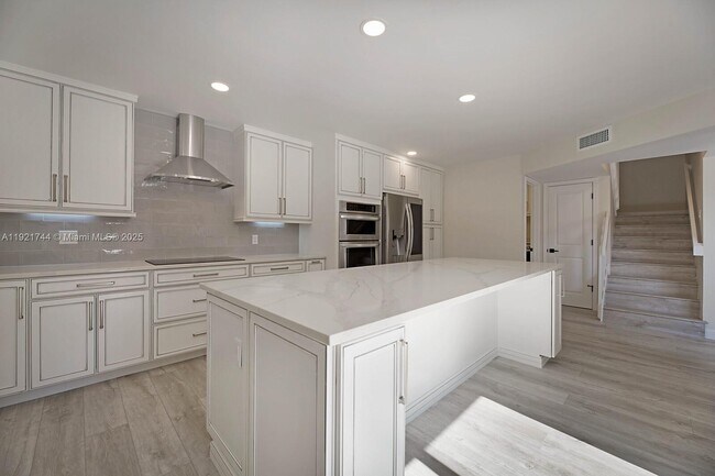 Foto del edificio - 1420 Ocean Way