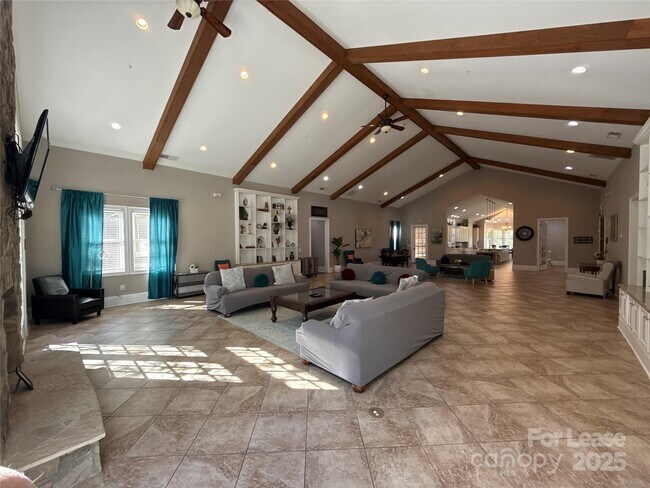 Foto del edificio - 13931 Thompson Rd