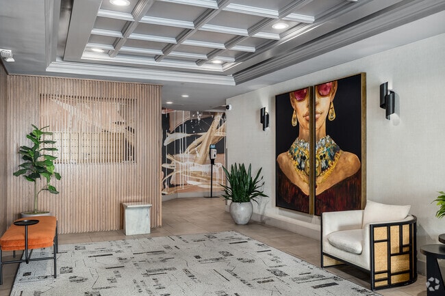 Lobby Photo - Sutton Place