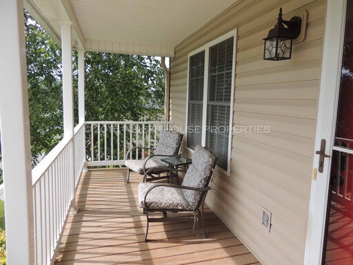 Building Photo - 62 Spring Oaks Dr