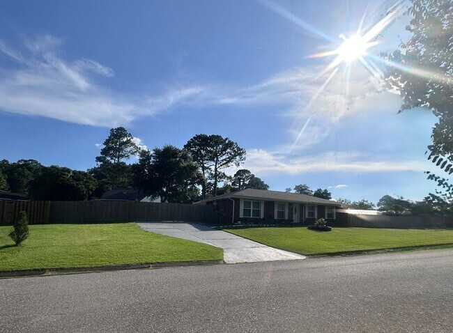 Foto del edificio - 8645 Kingfisher Ln