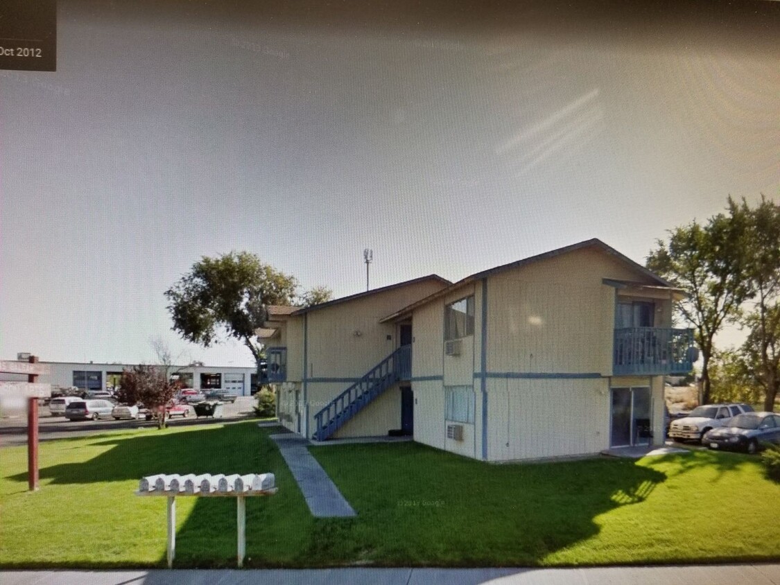 Primary Photo - 1145 S Balsam St