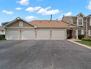 Building Photo - 1126 Auburn Ln