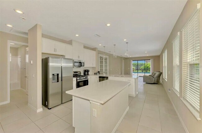 Building Photo - 6310 Grandview Hill Ct