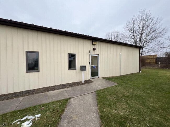 Building Photo - 23 Baker Dr