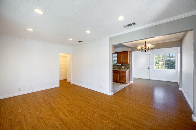 Building Photo - 10645 Mather Ave
