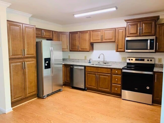 Regency at Longhill - Regency at Longhill Apartments