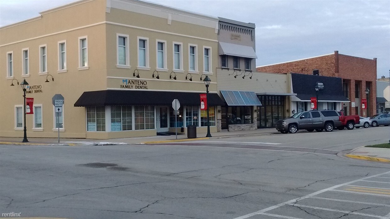 Foto principal - 15 1/2 N Main St