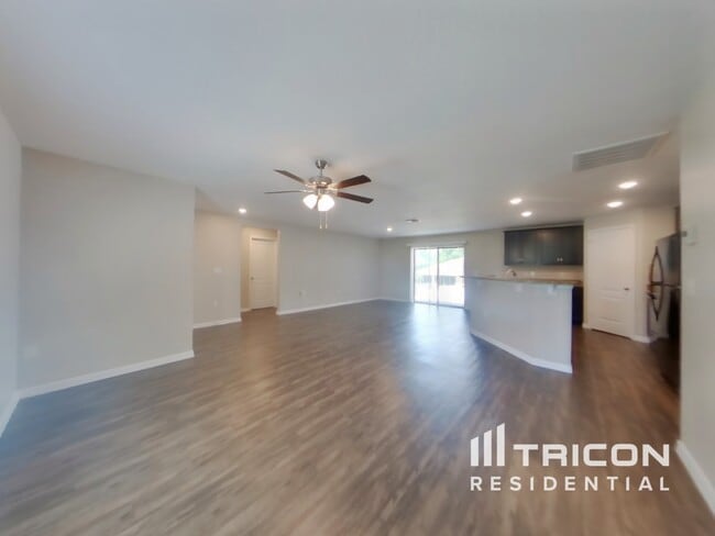 Foto del edificio - 866 N Fairbanks Dr