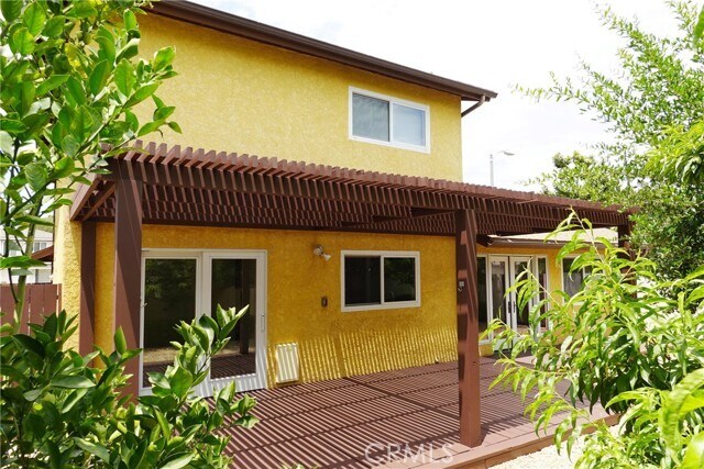 Foto del edificio - 6232 Hesperia Ave