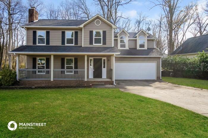 Primary Photo - 9006 Hunters Pointe Dr, Huntersville, NC 2...