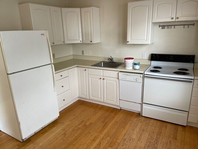 Foto del edificio - Nice Tacoma Duplex 2 Bed 1 Bath For Rent