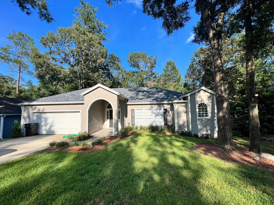 Foto principal - 813 NW 113th Terrace