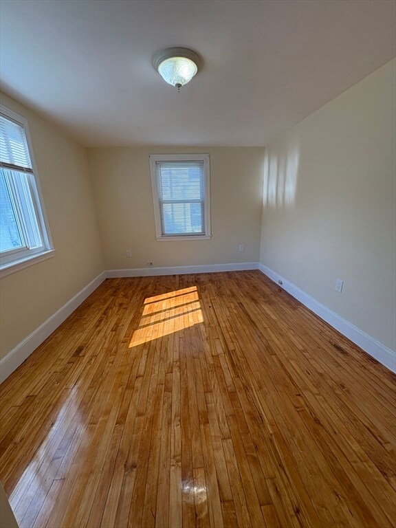 Building Photo - 84 Gladeside Terrace