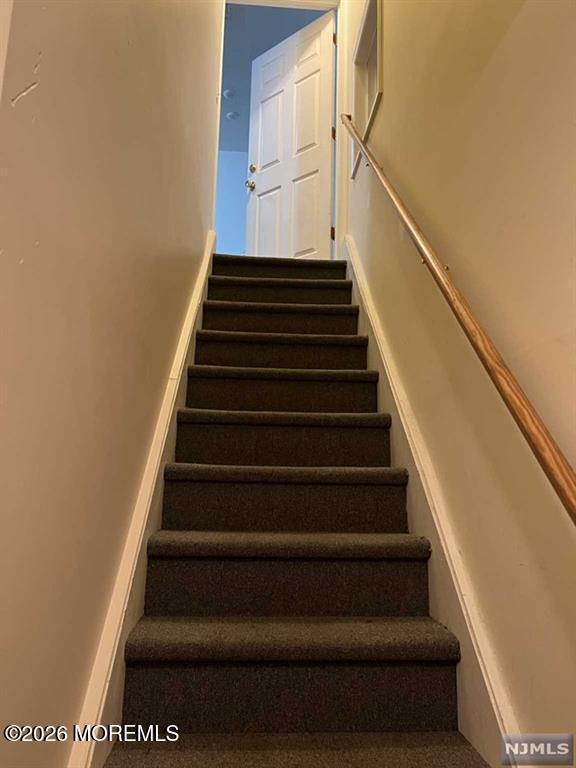 Foto del edificio - 154 Maple Ave