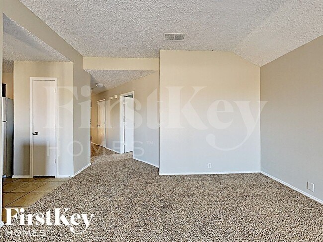 Foto del edificio - 1600 Shady Shores Dr