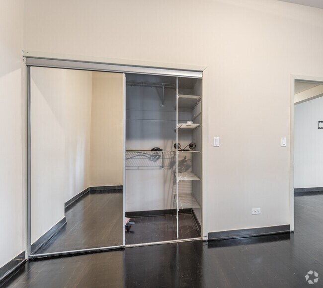 CabriniGreen Apartments for Rent with Hardwood Floors Chicago, IL