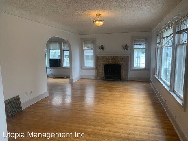 Building Photo - 4 br, 2.5 bath House - 1409 S Hanford St