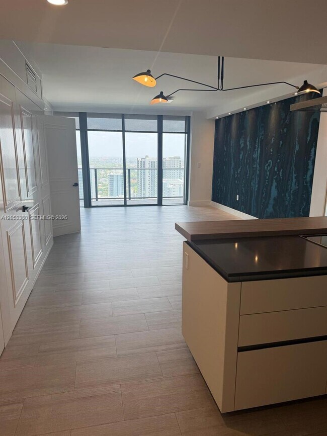 Building Photo - 1000 Brickell Plaza