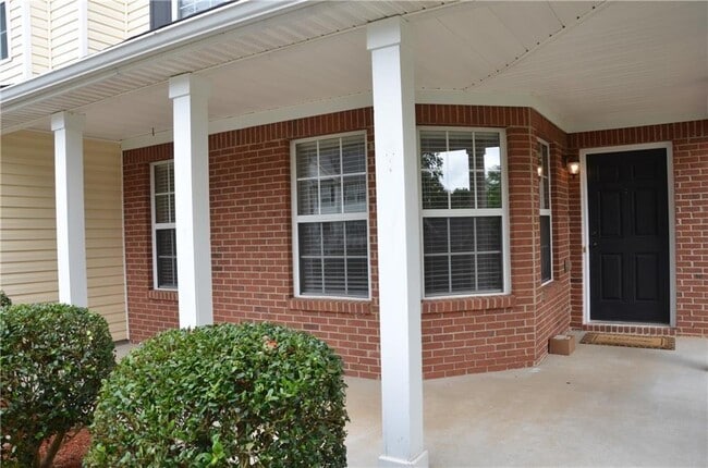 Building Photo - 1880 Skylar Leigh Dr