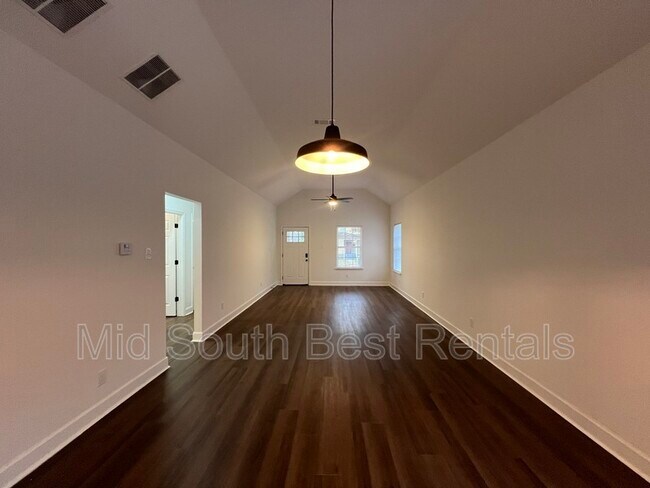 Foto del edificio - 1604 Waverly Ave