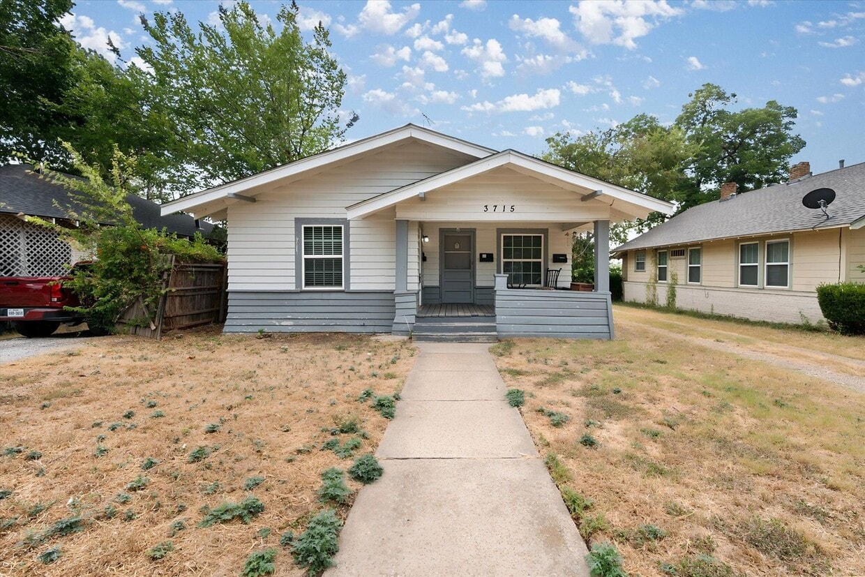 Photo - 3715 Travis Avenue