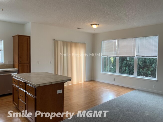 Building Photo - 11217 SE Causey Cir