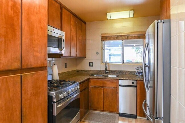 Building Photo - 1498 Sleepy Meadow Ct