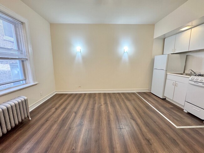 Foto del edificio - 6900 N Lakewood Ave