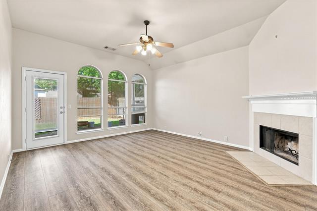 Foto del edificio - 2812 Thorncreek Ln