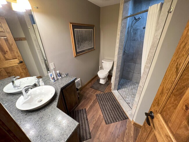 Building Photo - 47850 Scenic Hwy