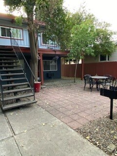 Building Photo - 419 I St