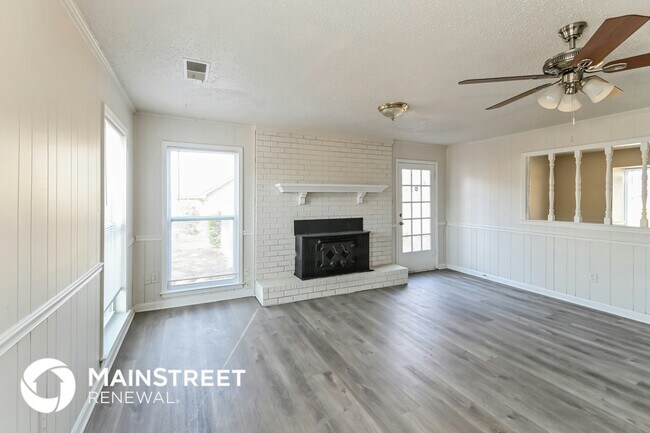 Building Photo - 3866 Silver Chalice Dr