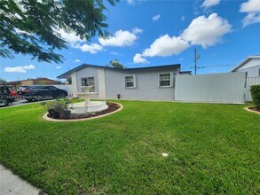 Building Photo - 10500 SW 200th Terrace