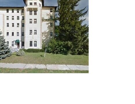 Building Photo - 65 Wesley Ave