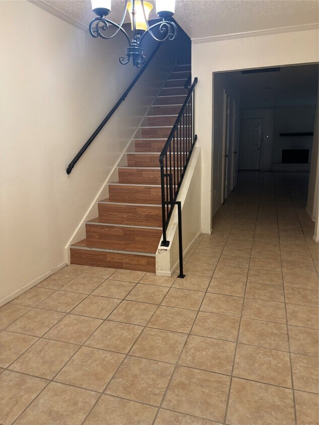 Primary Photo - 6316 Rumford Ln