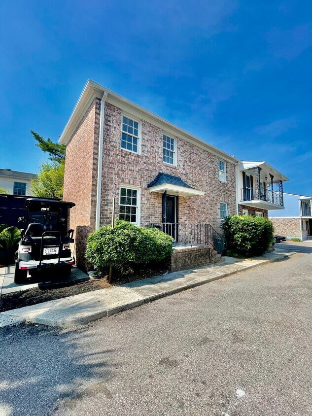 Primary Photo - Charming Three Bedroom Home in the Heart o...