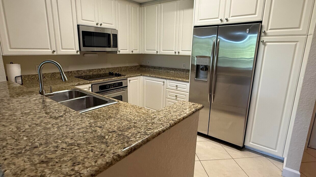 Foto principal - 1690 Renaissance Commons Blvd