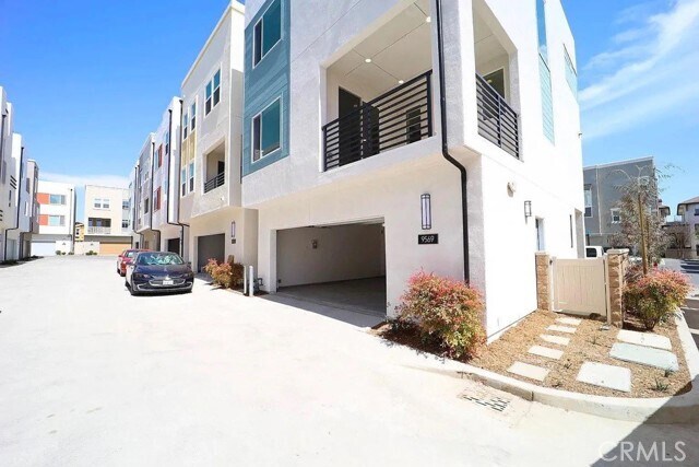 Foto del edificio - 9569 Hammock Pl
