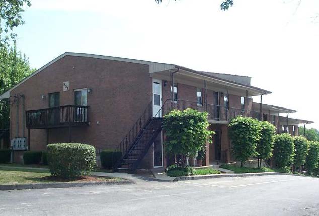 Foto principal - 901 Crosshill Dr