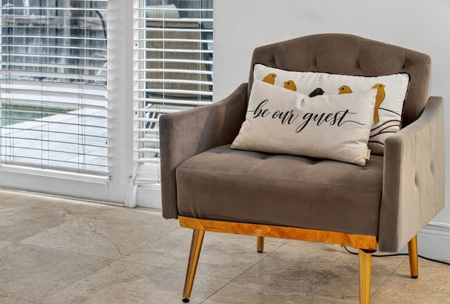 Foto del edificio - 1705 NE 11th St