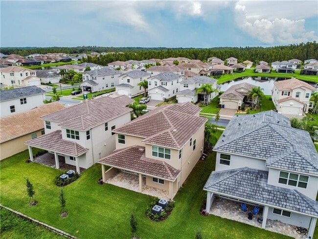 Building Photo - 30868 Lindentree Dr
