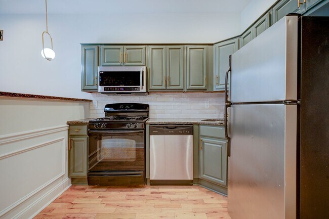 Building Photo - ? Spacious Living in the Heart of Philadelphia