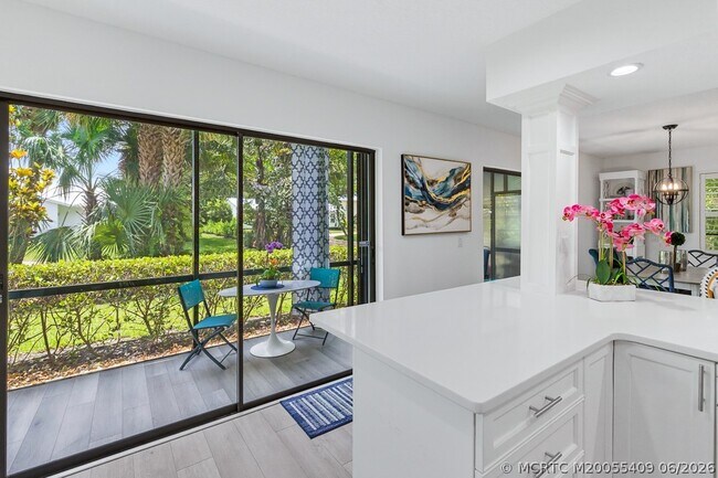 Foto del edificio - 4103 SE Centerboard Ln