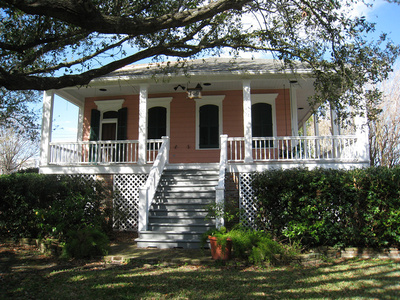 Primary Photo - Algiers Point Compound