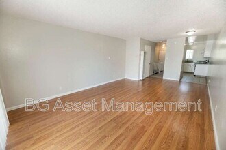 Building Photo - 106 Avian Dr