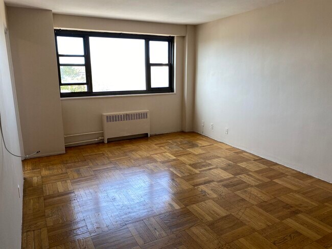 Foto del edificio - 6515 JFK Blvd E